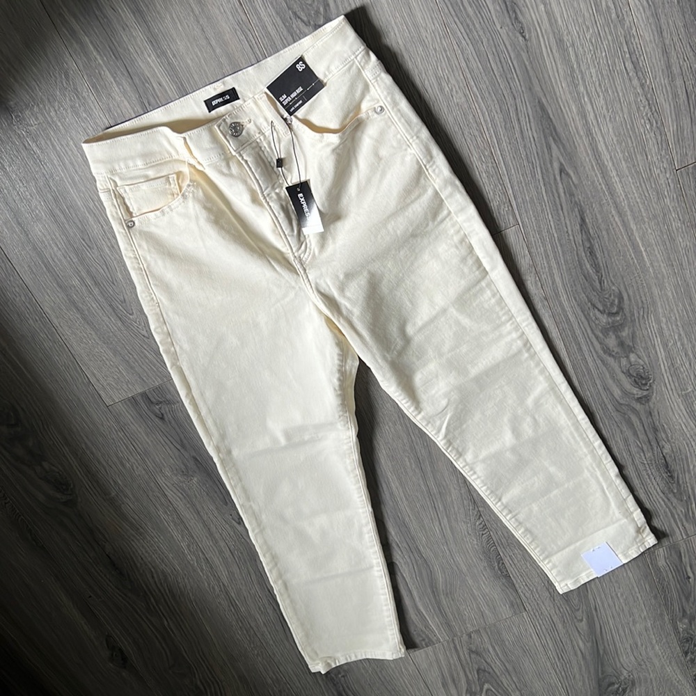 Express luxe comfort slim super high rise jeans size 8 short